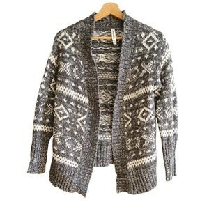 Aeropostale Aztec Knit Cardigan XS Gray White Bohemian Soft Y2K Cozy Vibe